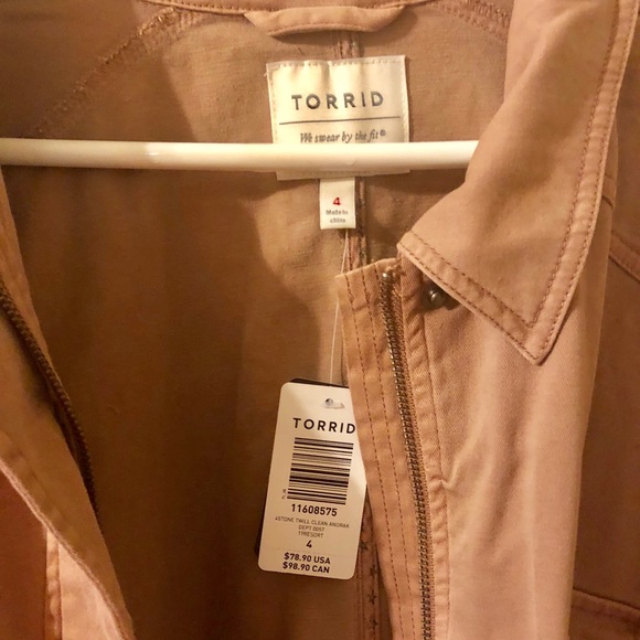 Torrid Size 4 Pink/Blush/Mauve Anorak Jacket - Picture 3 of 6